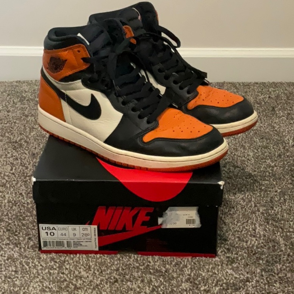 Nike Air Jordan 1 Retro High OG “Shattered Backboard” 2015